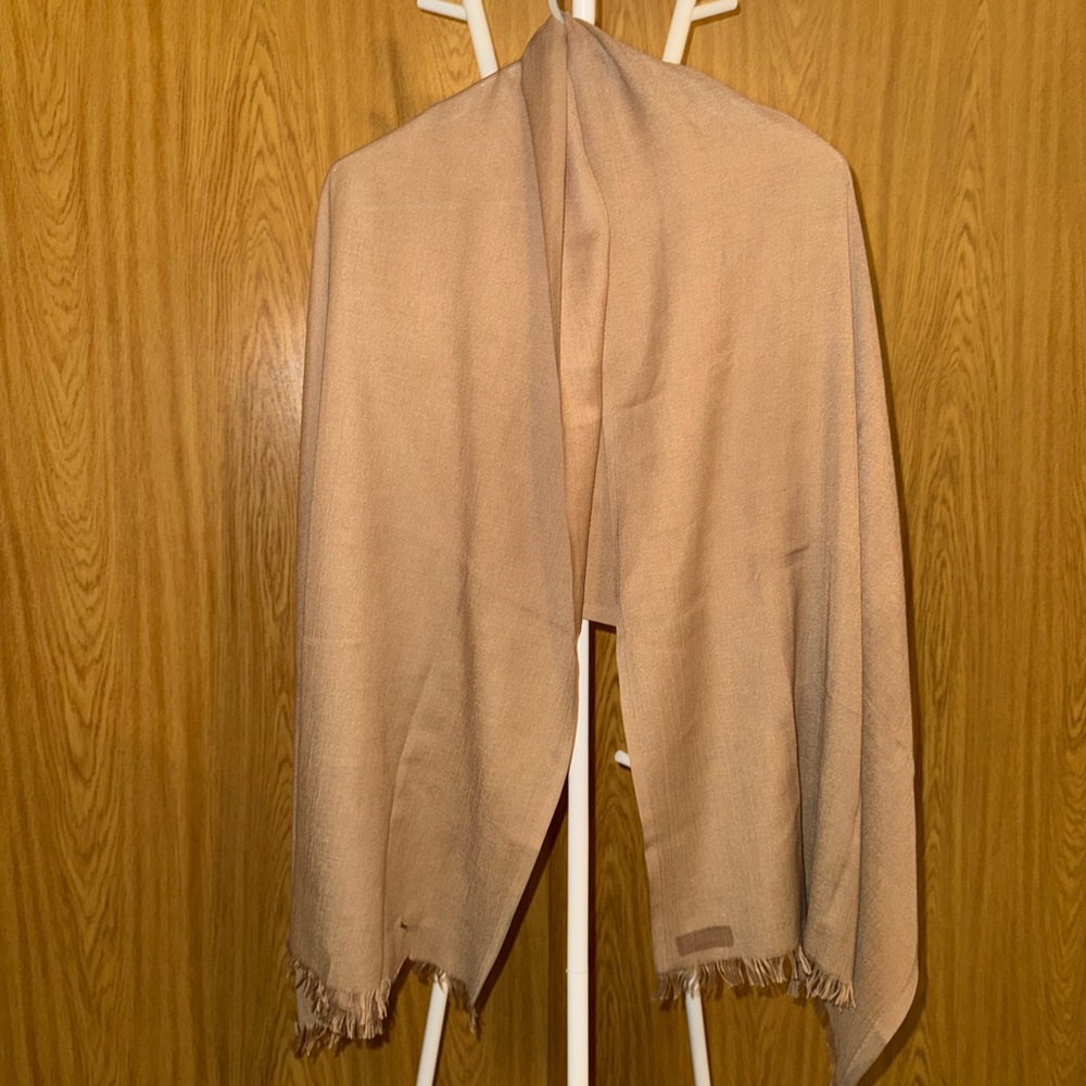 Tan Fringed Shawl Scarf #FallScarves